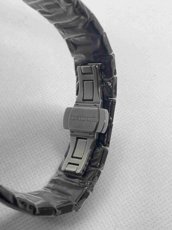 Trending Black Metallic Aura - Image 3